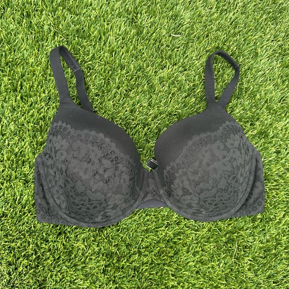 Victoria's Secret Other - Victoria's Secret Black Lace Bra 38DDD